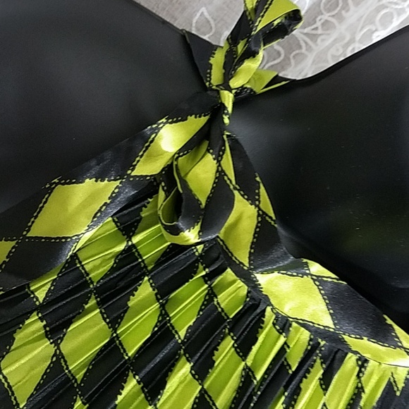 Halter Dress - Picture 5 of 7